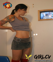tattooed chick lexi bardot spits out cum after sucking black cock at gloryhole
