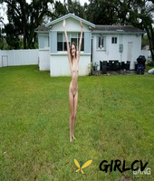 18+ teen della cate poses near a pool before having hardcore sex121045