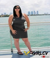 bbw bombshell virgo peridot bends over to show her extra-large booty outdoors159987