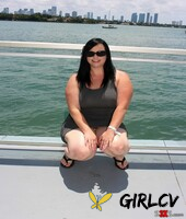bbw bombshell virgo peridot bends over to show her extra-large booty outdoors159991