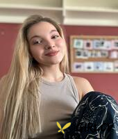 pretty onlyfans babe all about diana posing in her hot outfits in a solo