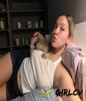 pretty onlyfans babe all about diana posing in her hot outfits in a solo