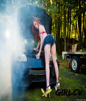 hot redhead ella hughes shows big round ass & displays pierced pussy outdoors150238