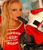 boxing blonde babe sandy rubbing her smooth pussy in the gym with passion18765