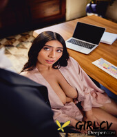 voluptuous pornstar with big tits violet myers gets banged deeply7201