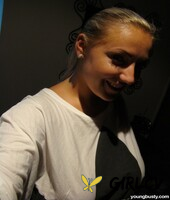 chubby blonde babe krystal unveils her huge breasts and shaved vagina