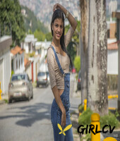 sweet latina teen denisse gomez flaunts her stunning figure in jeans46237