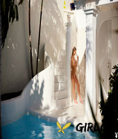 glamorous babe beatrice wolf loses her bikini & poses naked poolside222514