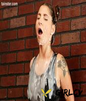 brunette female janitor kattie hill discovers gloryhole and gets soaked in cum100193