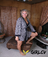 kinky mature sabrina p shows her big juggs and rubs her clam in a solo85073
