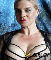 stunning mature blonde flaunts her huge cleavage and sexy ass in a solo22622