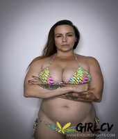 voluptuous wrestler bella rossi gets her pussy eaten out and dicked