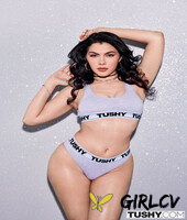 tushy featuring alex jones valentina nappi naked xxx