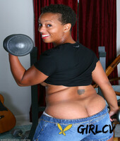 short-haired ebony stacy j shows her big ass & pink cunt after working out57565